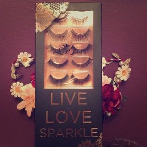 Paris Hilton Eyelash falsies